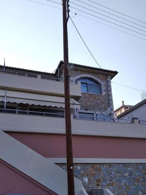 Golden Sunrise Apartment Gythio Exterior photo